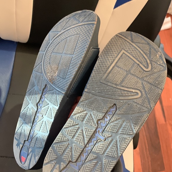 Champion Slides - Slip-ons - Picture 3 of 3